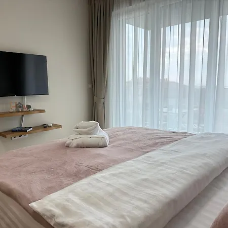 Smile Sea And Appartement Sveti Konstantin